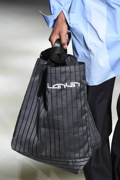 Look 35